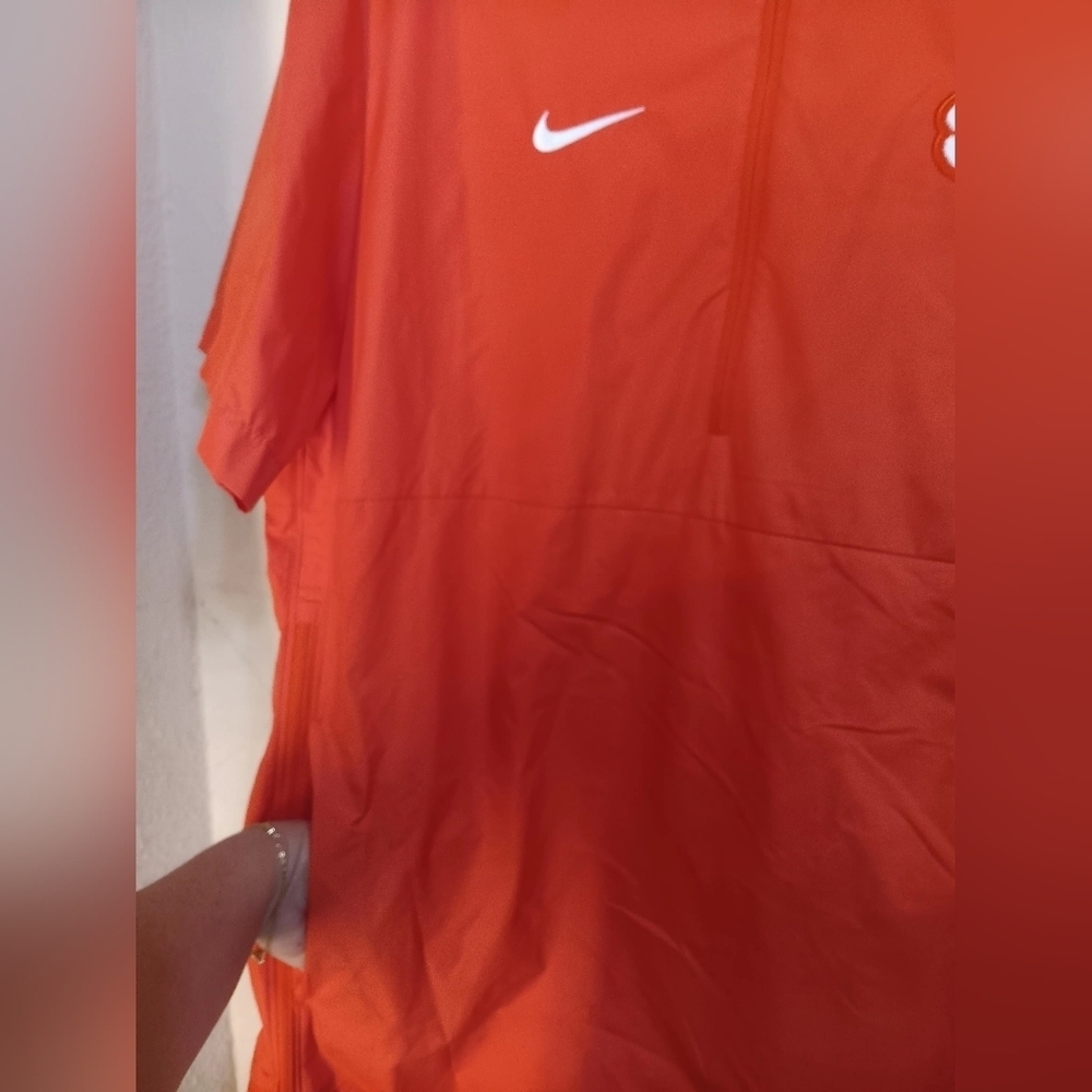 Nike Men's Red Sports Shirt - Picture 5 of 9